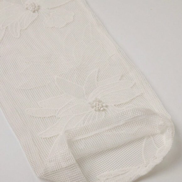 White Casual Women's Set French Romantic Hollow Embroidery Floral Outfit - Picture 10 of 15